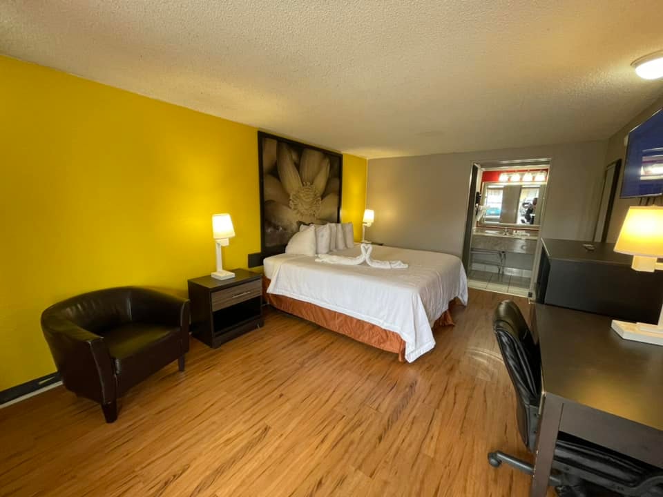Standard king bed room at Super 8 Monroe NC